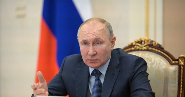 La Nación / Putin recibió la segunda dosis de una vacuna contra el COVID-19