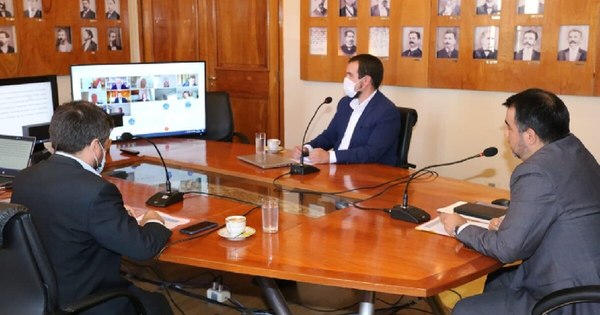 La Nación / Hacienda y FMI analizaron coyuntura económica del Paraguay
