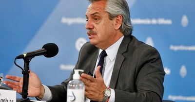 La Nación / Cierran escuelas en Buenos Aires y amplían toque de queda para frenar ola de COVID-19