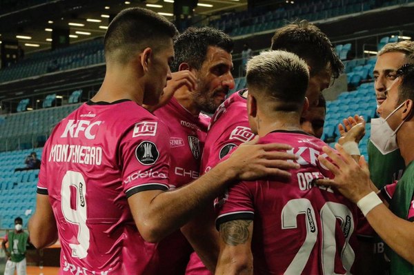 Con Montenegro de titular, Independiente del Valle destroza a Grêmio y clasifica