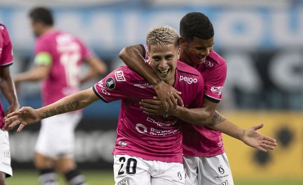 Independiente del Valle sorprende a Gremio y va a fase de grupos - Fútbol - ABC Color