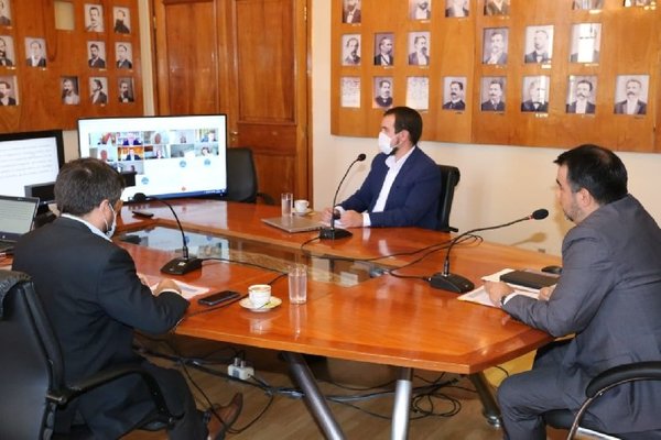 Ministro Llamosas analizó con el FMI la coyuntura económica del Paraguay | .::Agencia IP::.