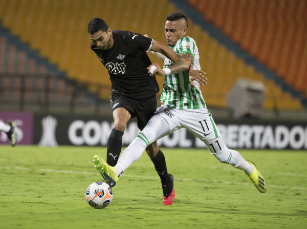 Libertad es goleado y queda fuera de la Libertadores | .::Agencia IP::.