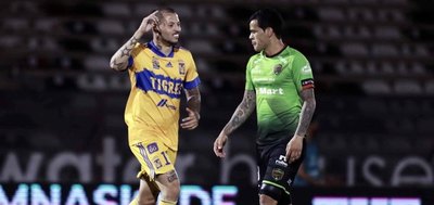 Los golazos de Mendieta y Velázquez no alcanzaron para un triunfo de Juárez
