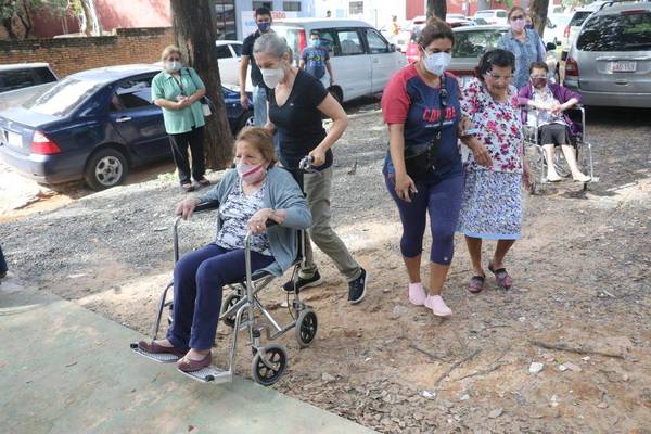 PENÚLTIMO DÍA PARA VACUNAR A MAYORES DE 85 AÑOS