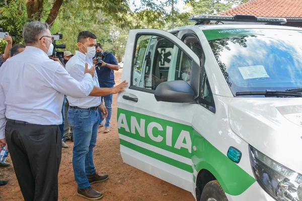 Entregan ambulancia 0 km al Hospital de Caaguazú – Prensa 5