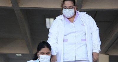 La Nación / Suman cinco enfermeras fallecidas por COVID-19 en 24 horas