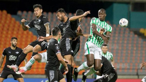 Debacle de Libertad en Medellín: Cayó goleado y quedó fuera de la Libertadores