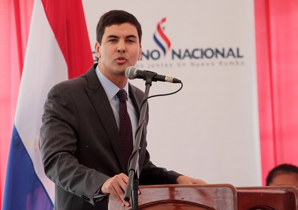 Una ley nacional no puede obligar a una entidad binacional, afirma Santiago Peña - El Trueno
