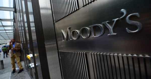 La Nación / Moody’s eleva a “estable” la perspectiva del sistema bancario paraguayo