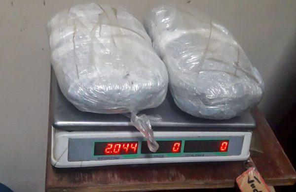 Hallan más de 2 kilos de marihuana en muro perimetral de Tacumbú