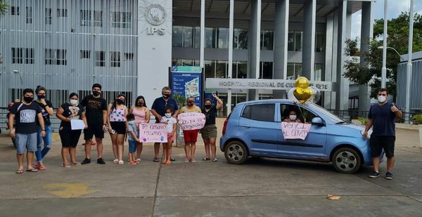 Celebran alta de mujer y, familia alienta a cuidarse