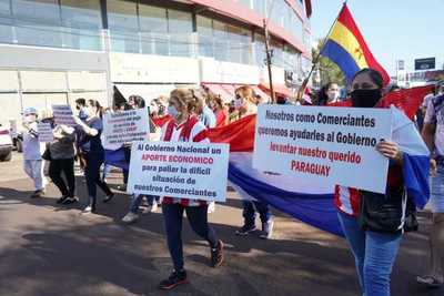 Comerciantes de Encarnación piden lista depurada de los beneficiarios del Pytyvo - Megacadena — Últimas Noticias de Paraguay