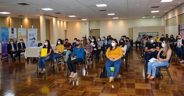 La Nación / Premiaron a 32 jóvenes emprendedores con capital semilla y capacitaciones