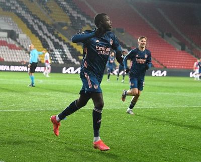 El Arsenal fulmina al Slavia de Praga con una goleada - Fútbol - ABC Color