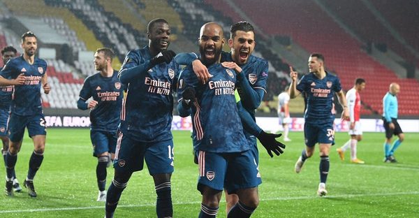 El Arsenal se pega un festín en Praga y se instala en semis de Europa League
