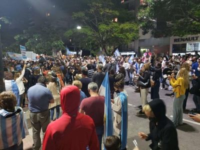 Aumentan protestas en Argentina en rechazo a la suspensión de clases