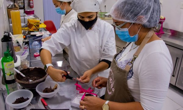 Repostería emplea a una mujer privada de libertad