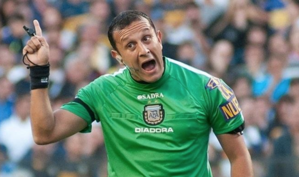 Diario HOY | Designan árbitro argentino para el debut del Kelito