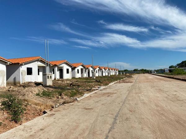 Gobierno avanza con la construcción de 600 viviendas en el barrio San Blas | .::Agencia IP::.