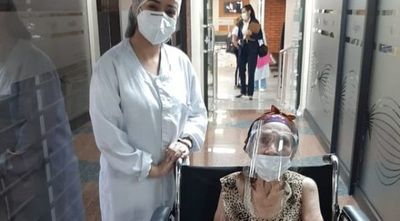 Último día para inmunizar a mayores de 85: mortalidad es del 50 % en esta franja