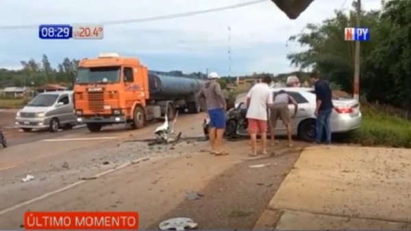 Triple choque deja dos heridos en Guairá | Noticias Paraguay