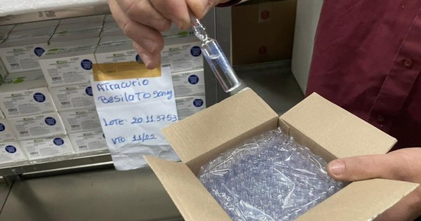 La Nación / Farmacéuticas ya entregaron 80 mil ampollas de atracurio y otras 80 mil de midazolam