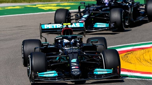 Diario HOY | Bottas y Hamilton lideran la primera sesión de entrenamientos en Imola