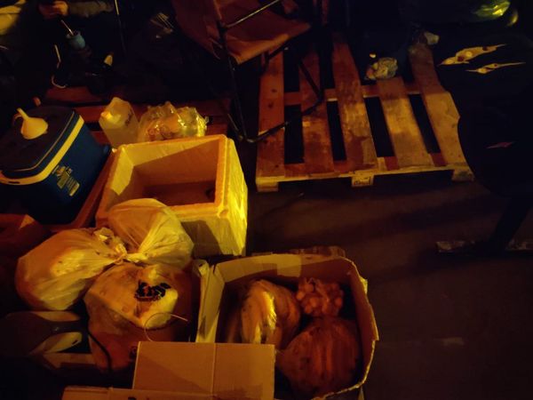 Noche de terror les hizo pasar la tormenta a parientes de enfermos con Covid