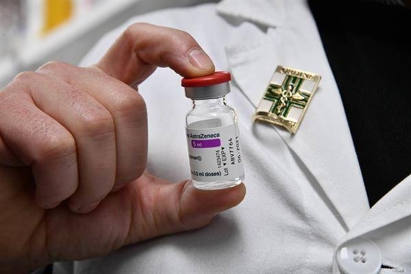 Diario HOY | Francia ve "muy probable" que no se renueven contratos con AstraZeneca y J&J