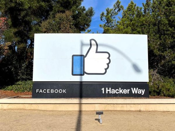 Facebook infló sus audiencias publicitarias para ganar más dinero, según demanda judicial - Tecnología - ABC Color