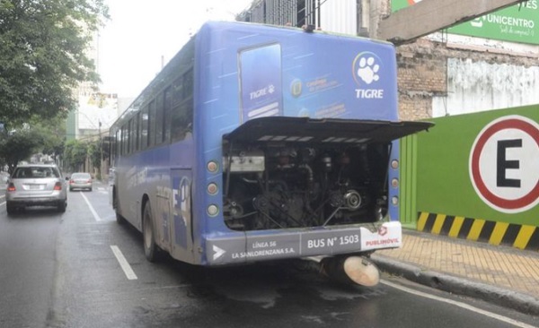 Estado “mima” a transportistas y adelantará subsidio para reparar buses