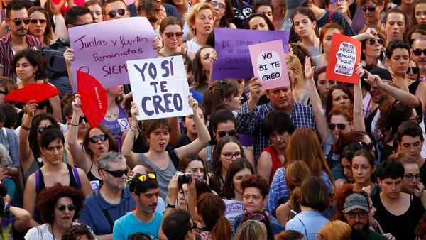 Condenas de 13 a 31 años de prisión para tres hombres que violaron en grupo a una joven de 18 años en España – Prensa 5