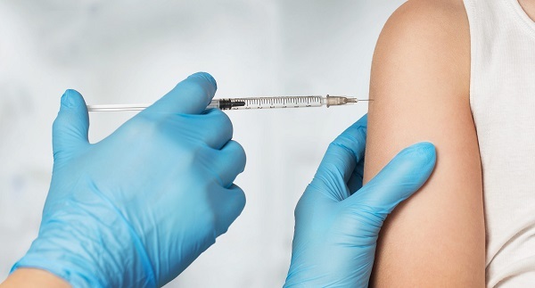 Denuncian casos de vacunación irregular en Hospital de Natalio