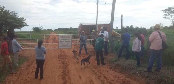 Exigen apertura de camino vecinal clausurado por sojeros en San Pedro - Nacionales - ABC Color