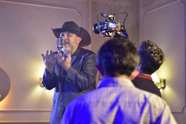 Crónica / Ex "Pedro y Fabián" vuelve con un nuevo trabajo