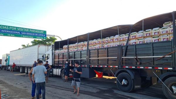 Exportadores de banana perjudicados por cierre de ruta de parte de cigueñeros - Megacadena — Últimas Noticias de Paraguay