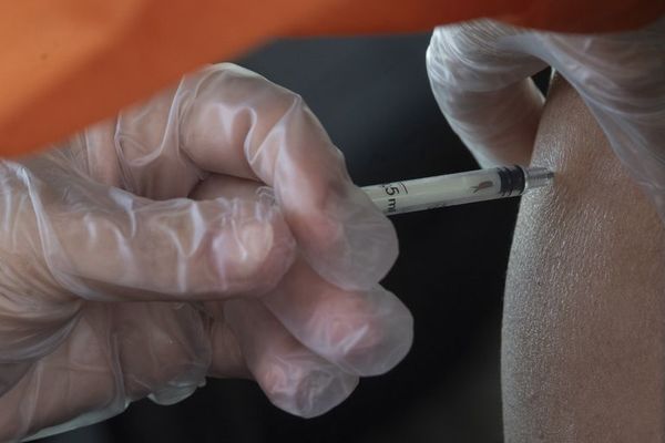 Uruguay supera el millón de vacunados con primera dosis contra la covid-19 - Mundo - ABC Color