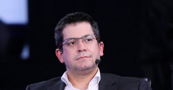 La Nación / Político de la semana: Raúl Latorre con su proyecto “COVID gasto cero” enfrenta la burocracia del Gobierno
