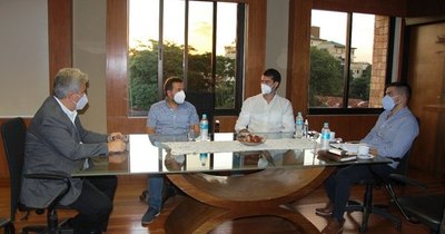 La Nación / Directivos de la Capaco presentaron planes al consejo de la UIP