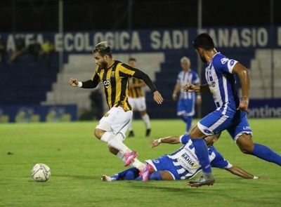 Paridad en Itauguá entre 12 de Octubre y Guaraní