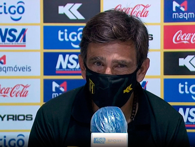 Conferencia de prensa de Gustavo Costas