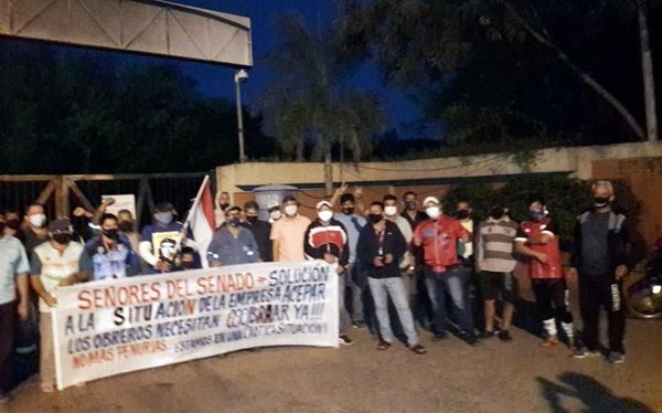 Trabajadores de Acepar de nuevo se movilizan - Nacionales - ABC Color