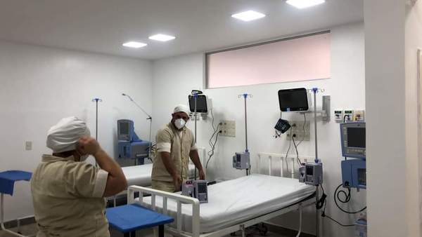 HOSPITAL REGIONAL DE ENCARNACIÓN AMPLIÓ SERVICIO DE CUIDADOS INTENSIVOS