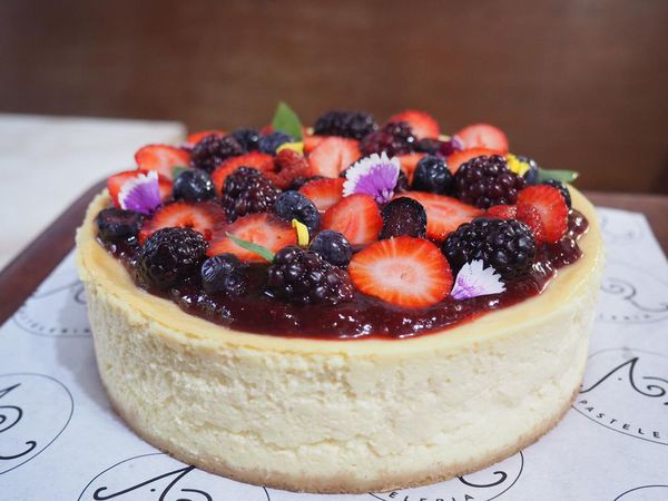 Para endulzar el corazón: Cheseecake de chocolate blanco y frutos rojos
