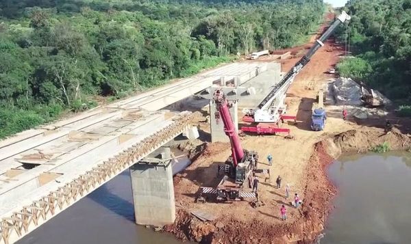 Culminan montaje de vigas para anhelado puente - Nacionales - ABC Color