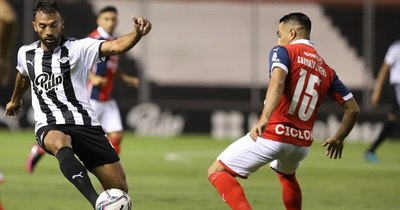 La Nación / Define mucho en la recta final