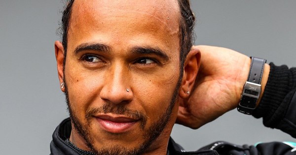 La Nación / Hamilton, con la 99ª pole de su carrera