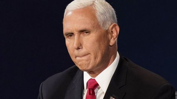 Mike Pence recibe marcapasos por padecimiento cardíaco
