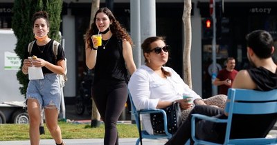 La Nación / Desde hoy ya no es obligatorio usar mascarilla en la vía pública en Israel